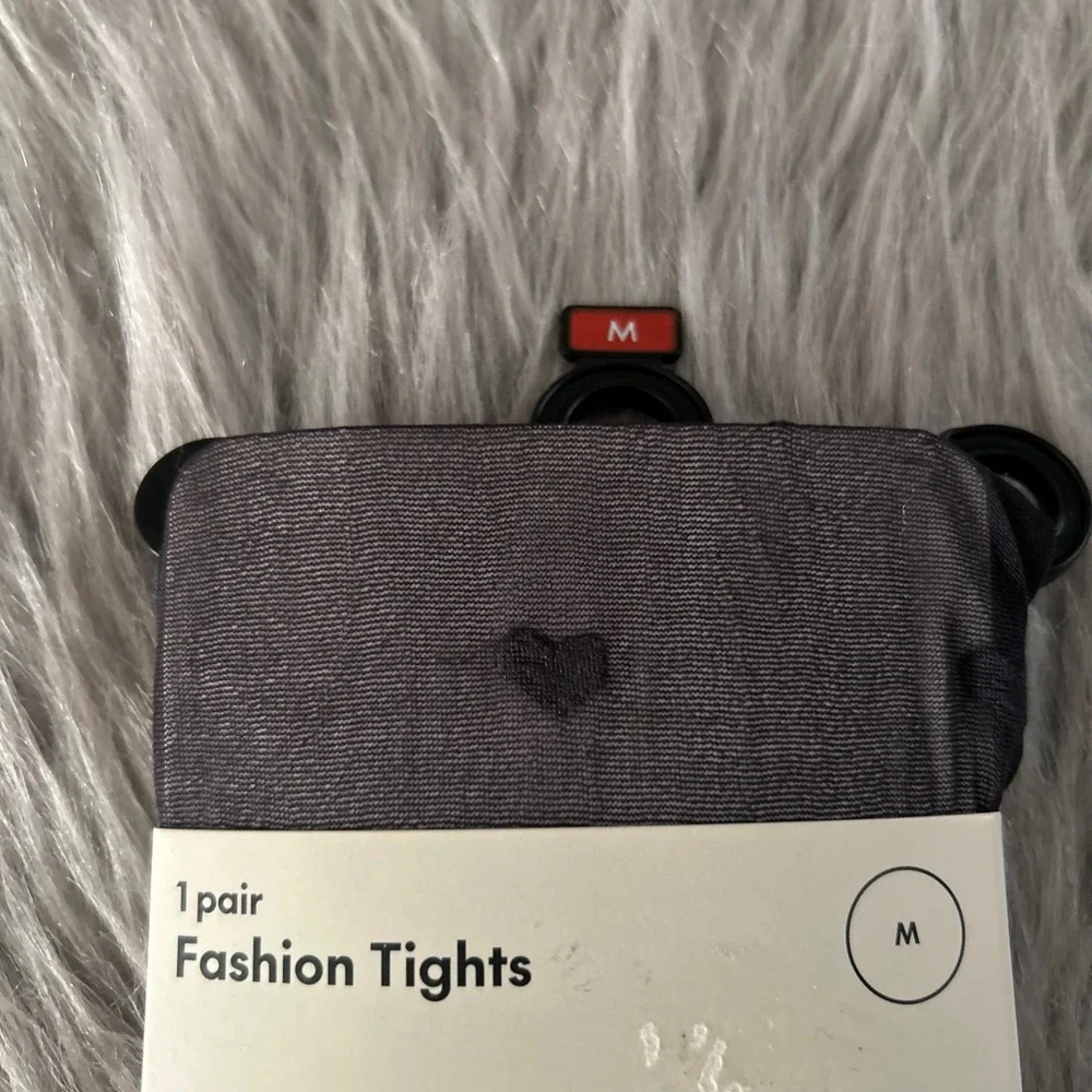 No Boundaries Heart Tights Women's Size Medium Black Sheer 1 Pair NEW